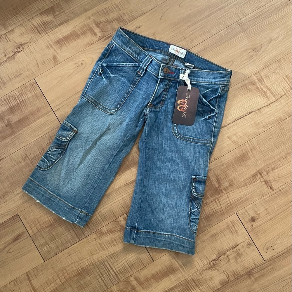 Frankie B. Pedal Pusher Cargo Blue Jean Lowrise Denim Shorts Size 2